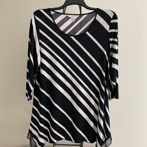 Peter Nygard 2X Black and White diagonal striped tunic